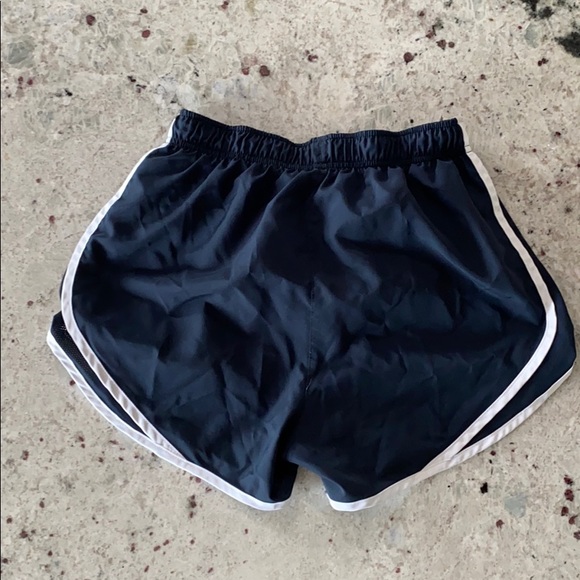 NIKE TEMPO DRY RUNNING SHORT - Picture 2 of 4